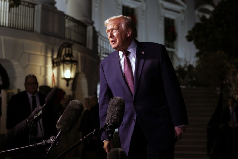 IZA ZATVORENIH VRATA: Tramp Zelenskog nazivao „kopiletom“